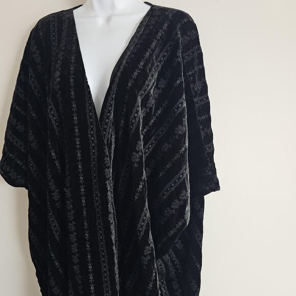 Johnny Was Kimono Womens Large Black Velvet Burnout Fringe Boho Silk Fringe - Picture 9 of 9